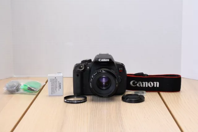 Canon EOS Rebel T4i / EOS 650D 18.0MP Digital SLR Camera w EF 50mm f/1.8 II Lens