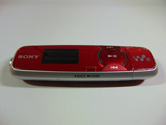 Sony Walkman NWZ-S716F – Baladeur MP3 Noir – Écran 2 Pouces – Fabriqué En Malaisie – Occasion
