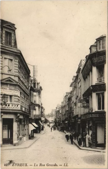 CPA ÉVREUX-La Rue Grande (29079)