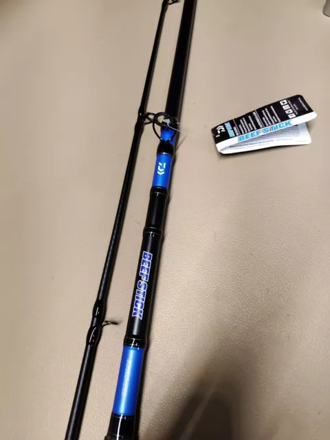 SHAKESPEARE UGLY STIK GX2 9 foot spinning rod #USSP902M $9.99
