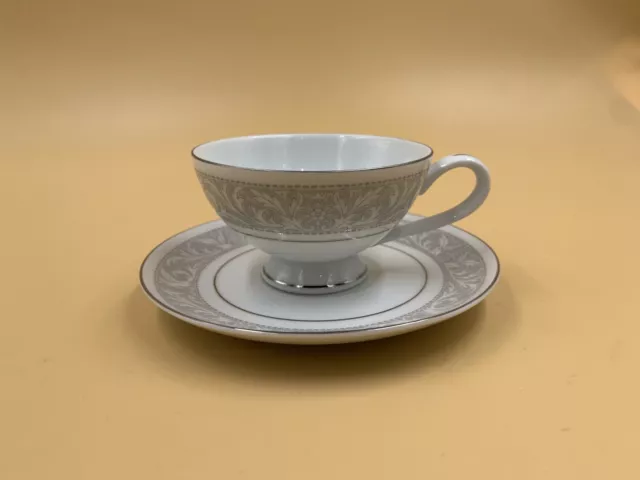 Imperial China Cup & Saucer - 5671 Whitney Series By W.dalton! Euc