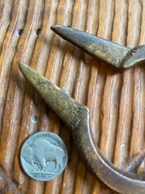 LOBI FIGHTING BRACELET    African brass bronze metal currency Burkina