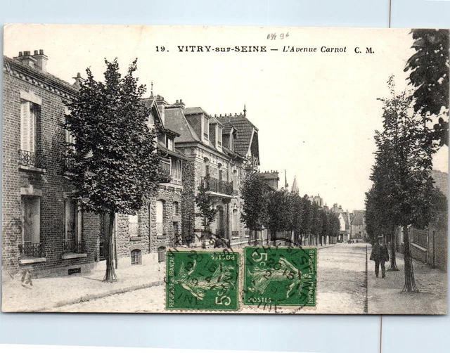 94 VITRY SUR SEINE - l'avenue carnot