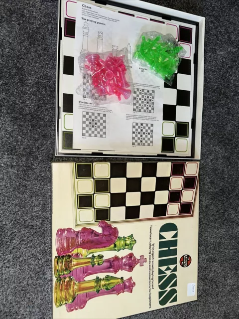 Vintage Chess Set Airfix 1974 Complete Boxed