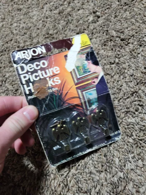 Vintage Arjon Deco Picture Hooks, Set Of 3 Eagle Hooks (1970's) Unopened Package 3