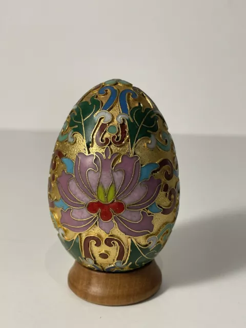 Franklin Mint Treasury of Eggs Collectors Egg With Stand ~ Partitioned