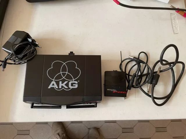 AKG SR40 proflexx instrument set wireless guitar system