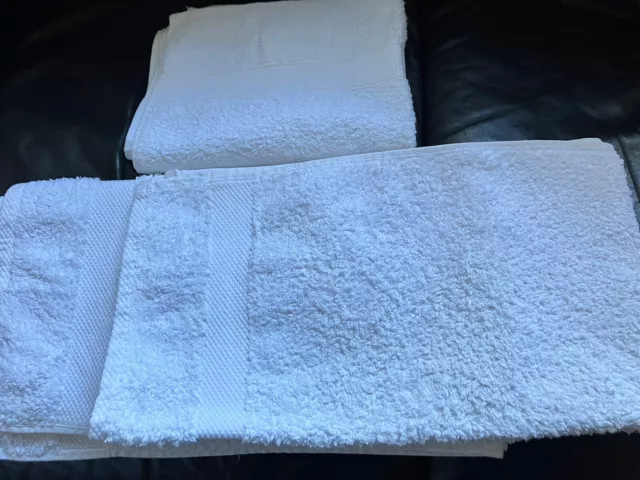 White Hand towels x 3. Great Size.