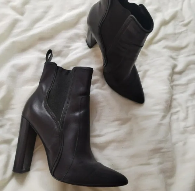 Y2K VINTAGE RIVER Island Chelsea Boots Ankle Boots High Heel 4 37 £25. ...
