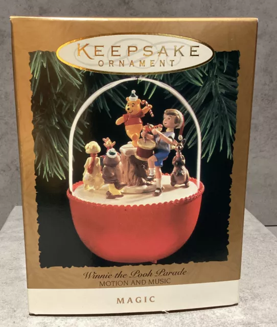 Disney 1994 Hallmark Winnie the Pooh Parade Magic Motion & Music Ornament