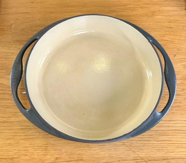 Le Creuset 10" Piatto a casseruola bassa grigio ghisa