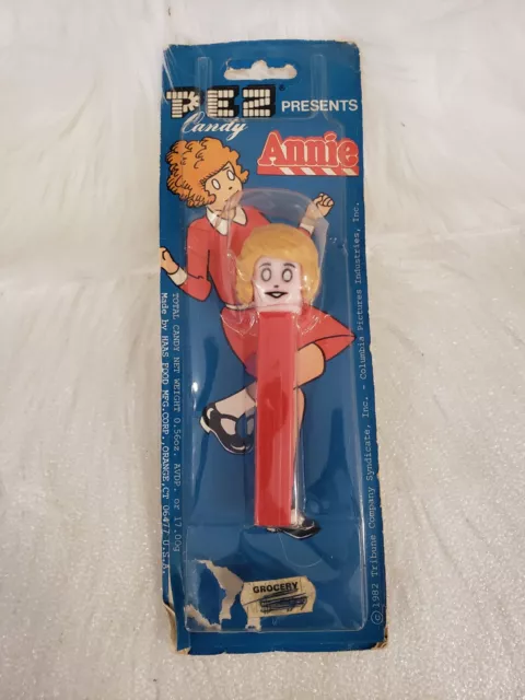 Rare Vintage 1982 ANNIE Pez Dispenser NO FEET in Original Package Austria