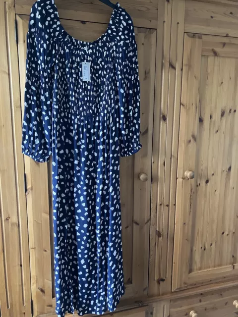 River Island Navy and white patterned long sleeved maxi Dress Size 18 EU44 BNWT