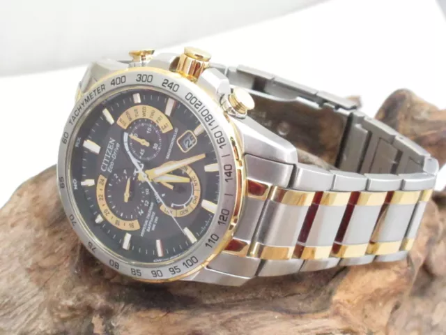 Citizen Eco Drive Herren 40 mm Gold zweifarbig ewiger Kalender Uhr E650-S075157