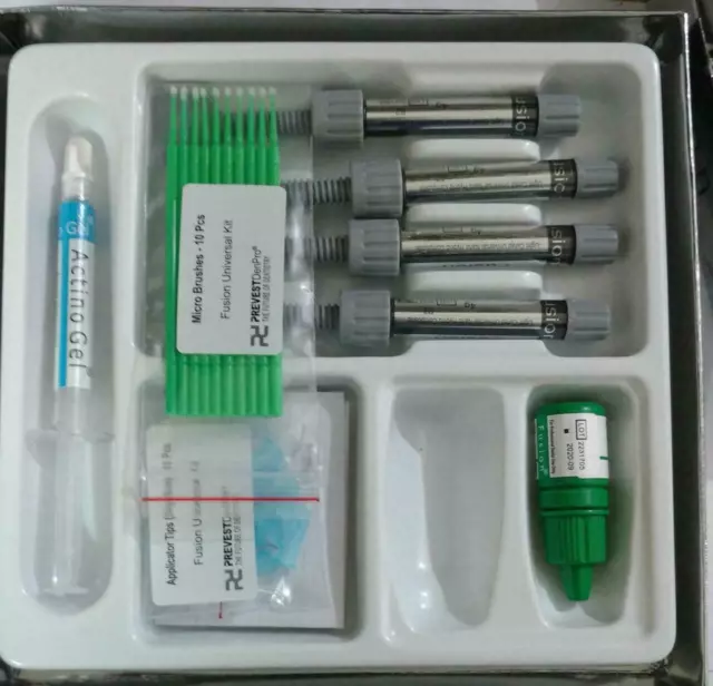 Kit d'introduction composite universel photopolymérisable Dental Fusion (4x4gm)