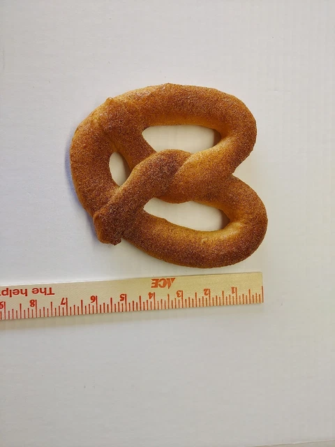 One Fake Pretzel Cinnamon Sugar