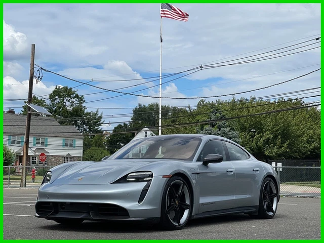 2020 Porsche Taycan Turbo S