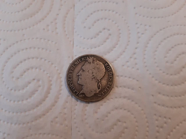 GEISHA Whispers of Grace Pièce de monnaie en argent de 2 oz 5$ Niue GEISHA Whispers of Grace Pièce de monnaie en argent de 2 oz 5$ Niue