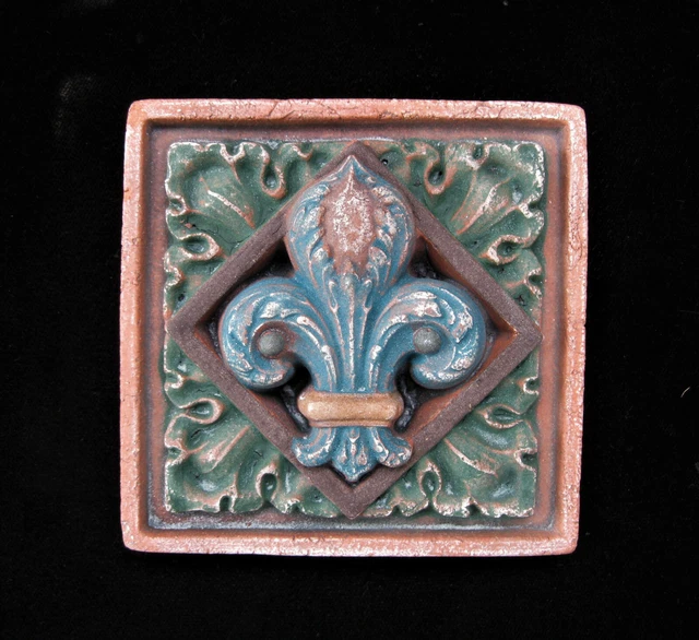 Fleur De Lys  Arts & Crafts Gothic Ellison Tile