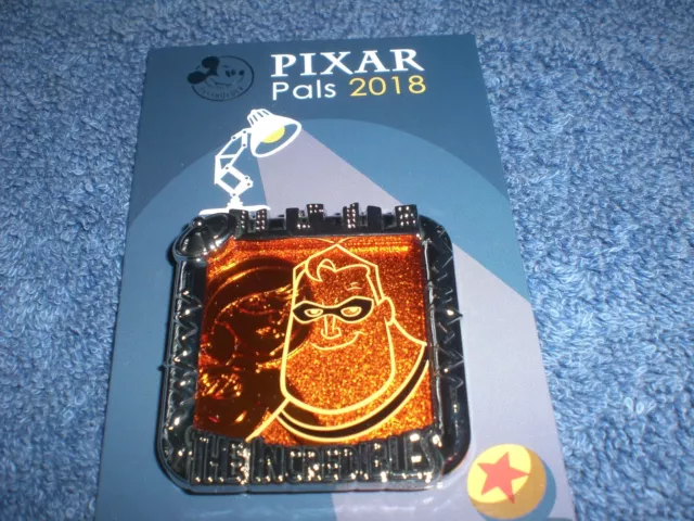 Disney 2018 DLR PIXAR Incredibles MR. INCREDIBLE & ELASTIGIRL Passholder LE Pin