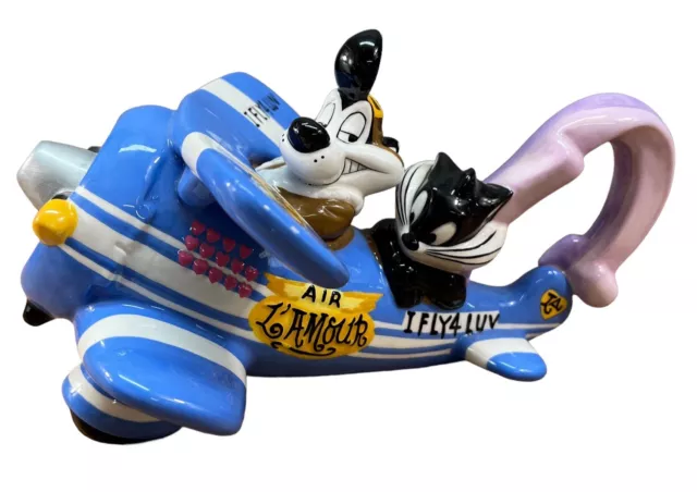 Warner Brothers Studio Store PEPE LE PEW & PENELOPE Blue Airplane Teapot  LAPEW