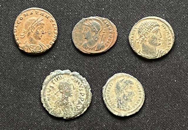 Lot de 5 monnaies romaines du 4ème siècle (4a)