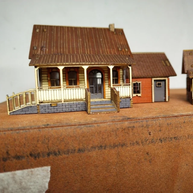 1:72 Scale Dolls House Miniatures Unpainted Unfinished European Wooden House
