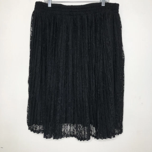 Torrid Black Pleated Lace Midi Skirt size 1/1X Goth Witchy Style