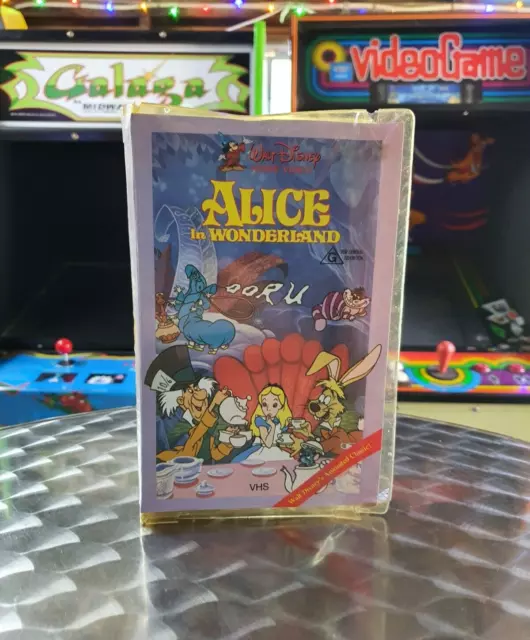 Alice In Wonderland - Walt Disney - VHS Movie Video Tape - Big Box Clamshell