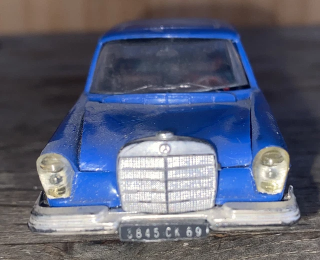 Voiture miniature Mercedes-Benz 350 SEL 1979 Hansa Blue Norev 1:18 Metallmodell (4 Türen, Motorhaube und Heckklappe zu öffnen!) sur