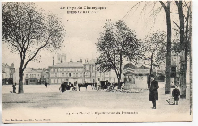EPERNAY - Marne - CPA 51 - Place de la République - attelages