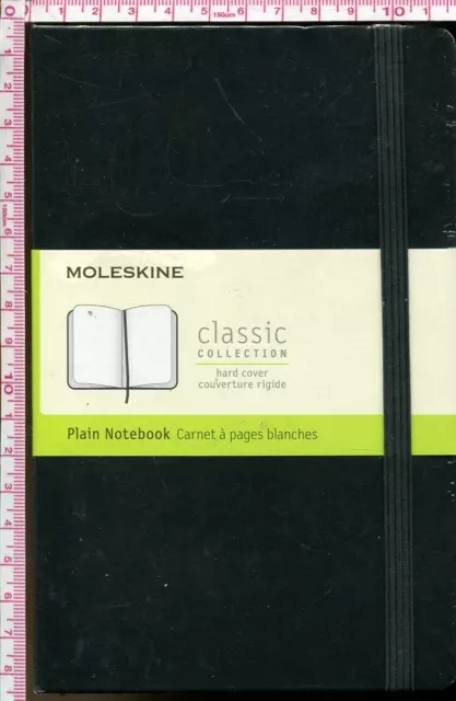 Moleskine Plain Classic Notebook Medium size 11.5x18 Black Hard Cover NEW