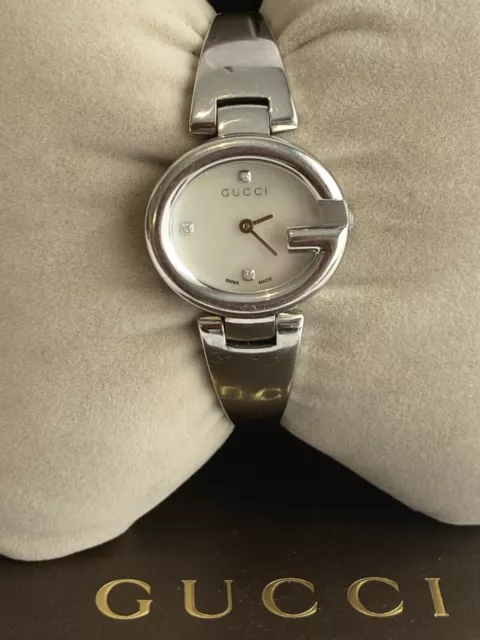 Gucci Silver Dial 1500L Stainless Steel Bangle Bracelet Watch | Property  Room