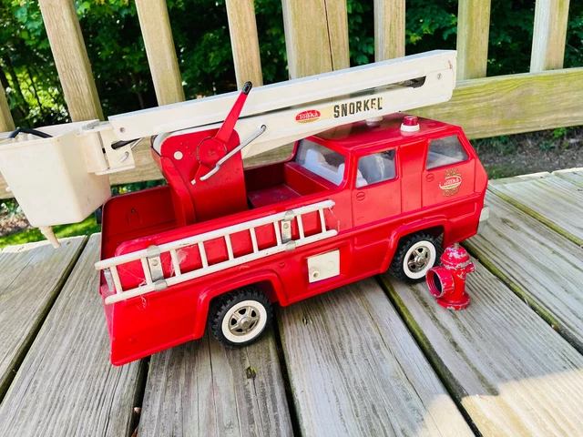 Old Vtg TONKA Pressed Steel Snorkel Fire Engine Truck With Fire Hydrant Red USA Old Vtg TONKA Pressed Steel Snorkel Fire Engine Truck With Fire Hydrant Red USA
