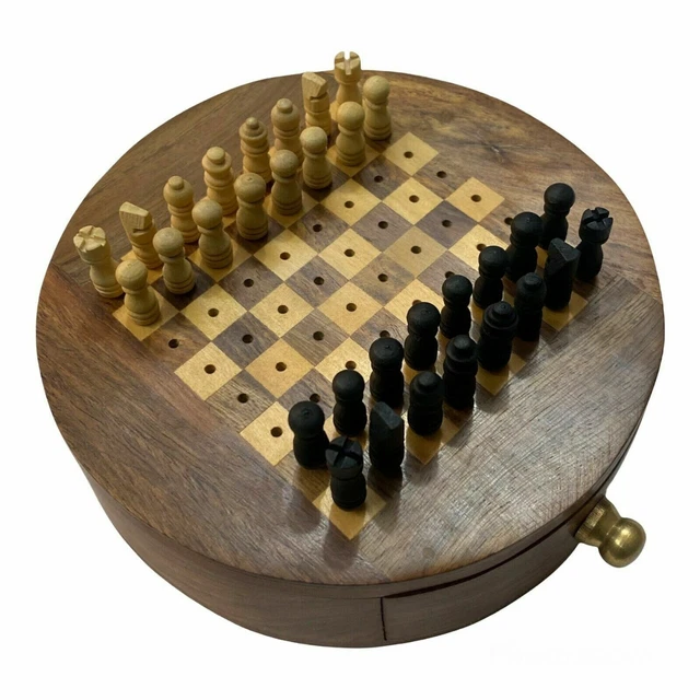 HANDMADE WOODEN ROUND Mini Chess Board Game Vintage Travel Chess Set