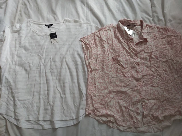 Ladies/women/girls Top Bundle plus size/ Size 22   PEACOCK BNWT