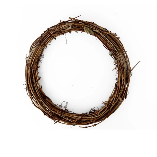 Améliorez l'ambiance festive avec ce cercle en rotin de Noël de haute qualité
