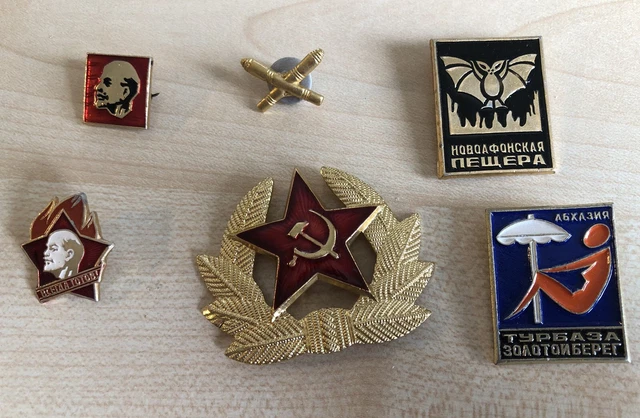 DDR UdSSR Sowjetunion Konvolut Abzeichen Medaille Anstecker teils defekt