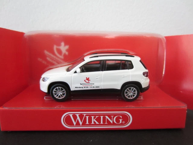 WIKING VOLKSWAGEN TIGUAN SUV TOY FAIR 2008 - le modèle est PLASTIQUE ...