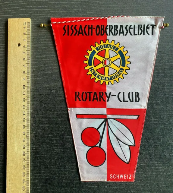 Age Fanion Rotary Club International Sissach-Oberbaselbiet (Suisse)