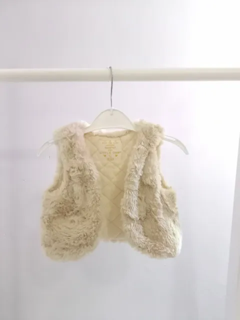 Baby Girls 9-12 Months Cream Faux Fur Gilet Coat Top Clothes Fluffy Cute Fashion