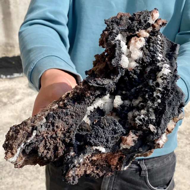 5.8LB Black carbon and sand mixed in quartz crystal cluster-AE912