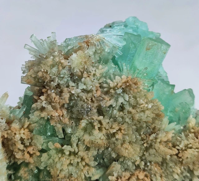 285 Gram Extremely Rare Fantastic Aroganite Specimen From Hillmand, Afghanistan