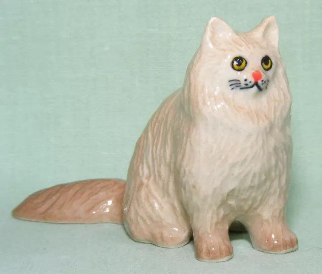 Klima Miniature Porcelain Animal Figure Fawn Persian Cat Sitting Tail Down K227