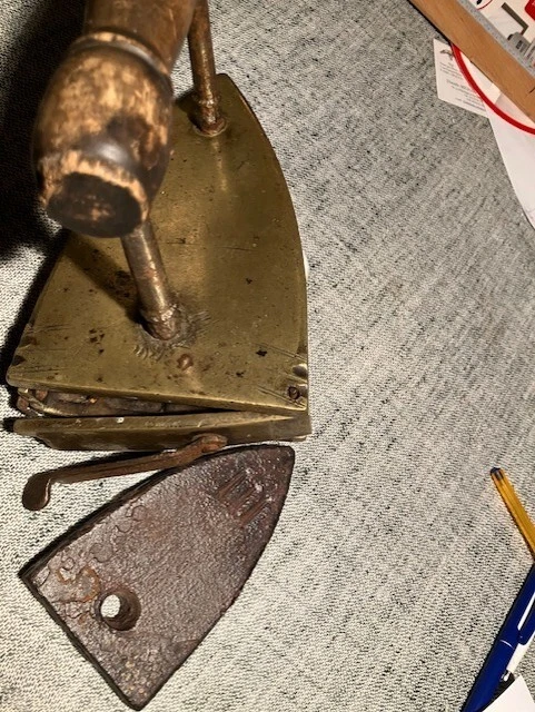 Fer à Repasser Ancien Morphy Richards Senior – Années 80 – Léger Et Fonctionnel