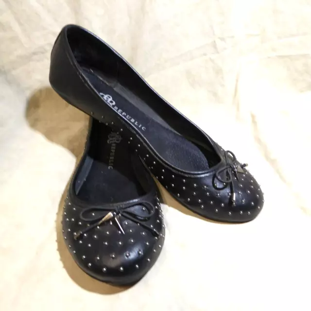 🩰 Rock & Republic Ballet Flats sz 8.5 M Black Mini Studded Leatherette; Bows