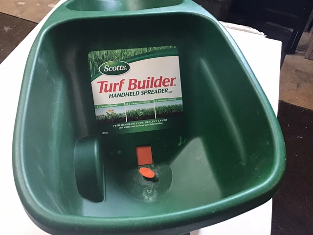 Scotts Whirl Hand Held Power Spreader. Spreads Grass , Firtilizer And Salt