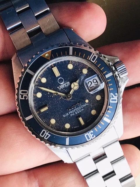 VINTAGE DIVER VENUS Swiss Made Tropical Dial ETA 555.112 Sub 20