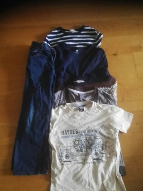 Boys  bundle  Age 10, next jeans, 3 tshirt flip back cardigan & xmas jumper