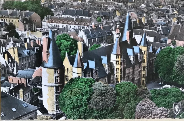ANTIQUE POSTCARD - CPA 58 - NEVERS - Le Palais Ducal